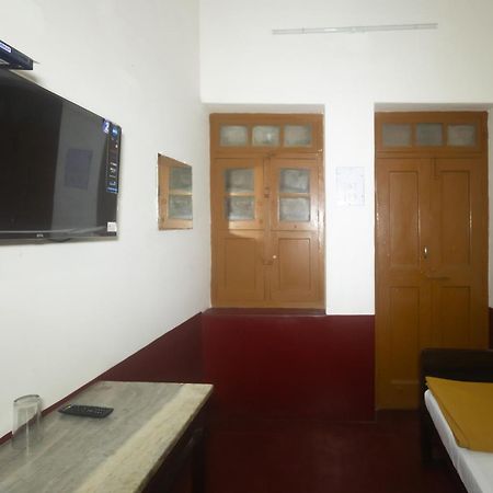 Sri Ramakrishna Hotel バンガロール エクステリア 写真
