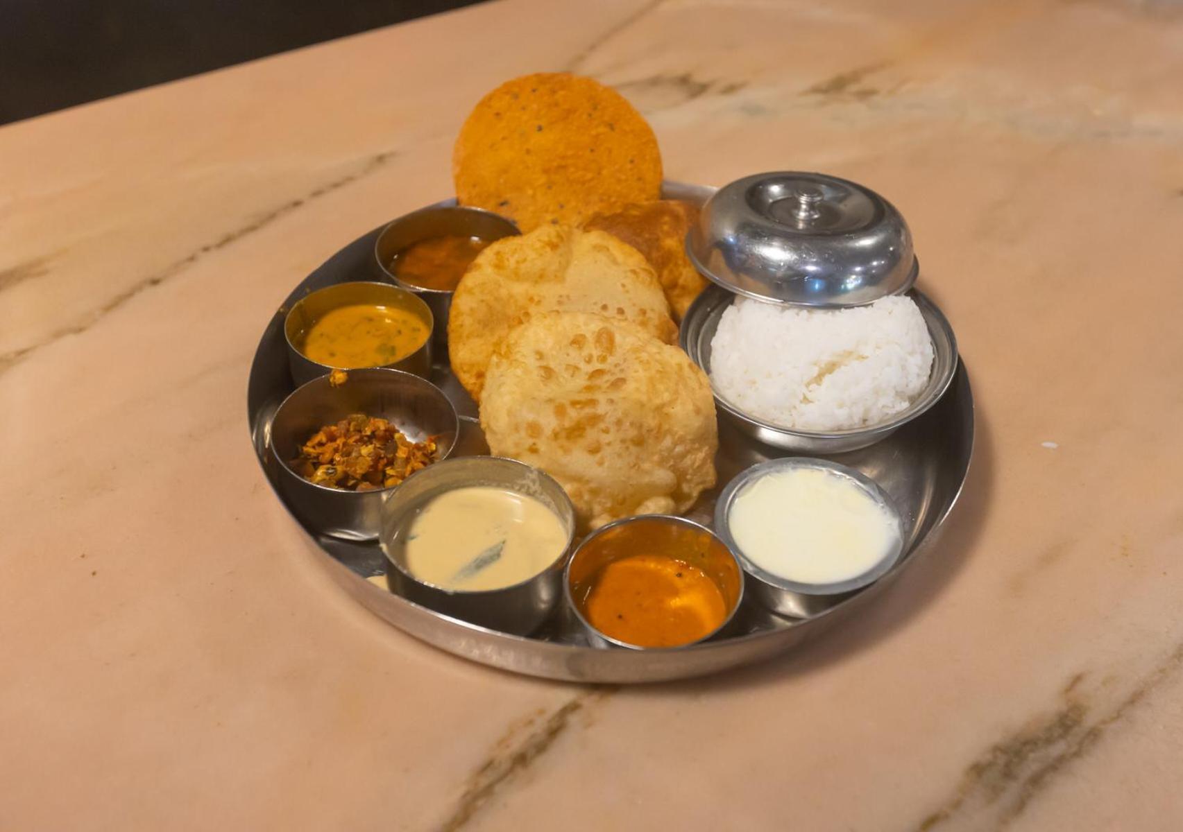 Sri Ramakrishna Hotel バンガロール エクステリア 写真