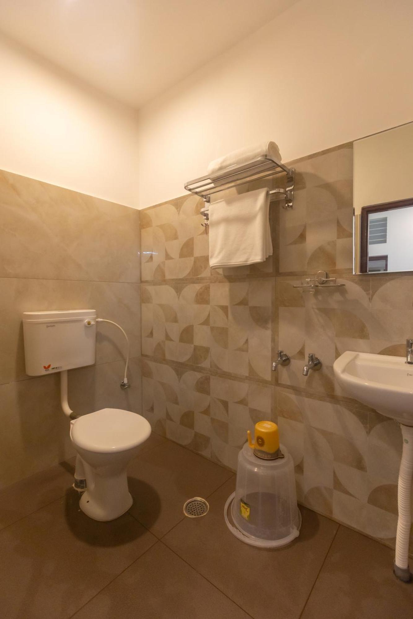 Sri Ramakrishna Hotel バンガロール エクステリア 写真