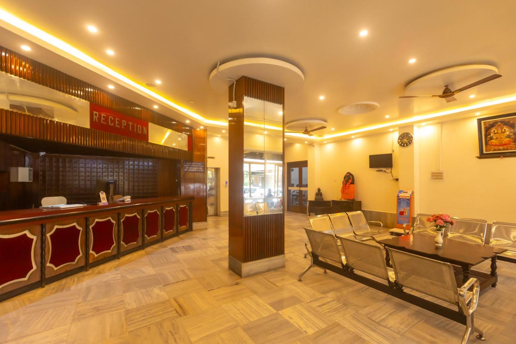 Sri Ramakrishna Hotel バンガロール エクステリア 写真