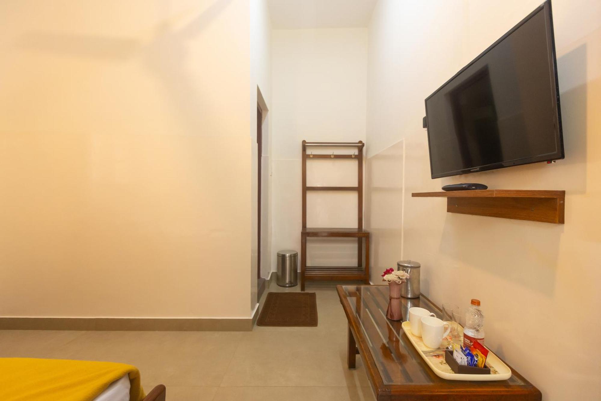 Sri Ramakrishna Hotel バンガロール エクステリア 写真